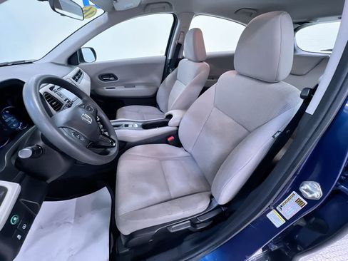 Used 2016 Honda HR-V LX image 14