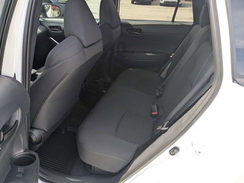 Used 2026 Toyota Corolla Cross AWD Hybrid w/ Moonroof Package image 14