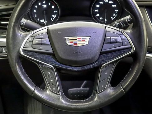 Used 2020 Cadillac XT5 Premium Luxury image 15