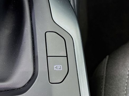 Used 2025 Kia K4 LXS image 25