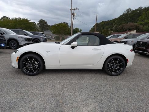 New 2026 MAZDA MX-5 Miata Grand Touring RWD image 7