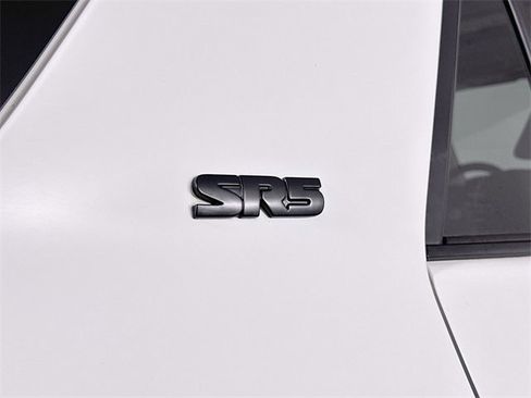 Used 2018 Toyota 4Runner SR5 image 32