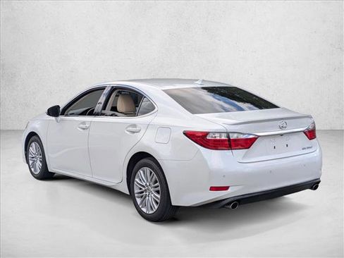 Used 2013 Lexus ES 350 w/ Luxury Pkg FWD image 7