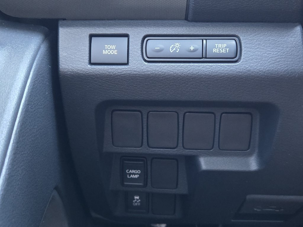 Used 2022 Nissan Frontier SV RWD image 25