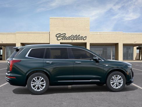 New 2025 Cadillac XT6 Luxury image 5