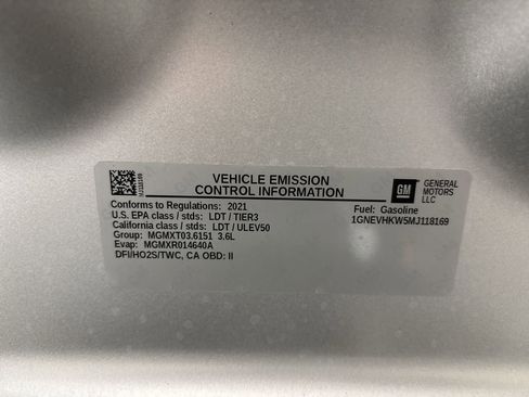 Used 2021 Chevrolet Traverse LT w/ LT Premium Package image 18