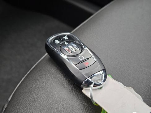 New 2026 Buick Envista Sport Touring w/ Convenience I Package FWD image 33