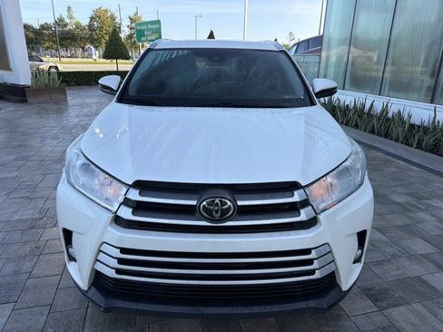 Used 2018 Toyota Highlander XLE FWD image 7