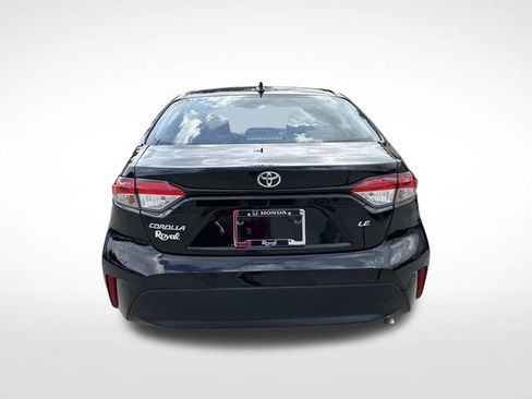 Used 2024 Toyota Corolla LE FWD image 7