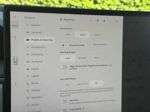 Used 2022 Tesla Model X image 18