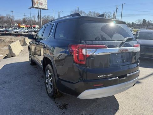 Used 2021 GMC Acadia SLE w/ Driver Convenience Package image 5