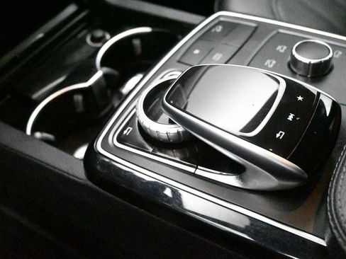 Used 2017 Mercedes-Benz GLE 350 4MATIC image 6