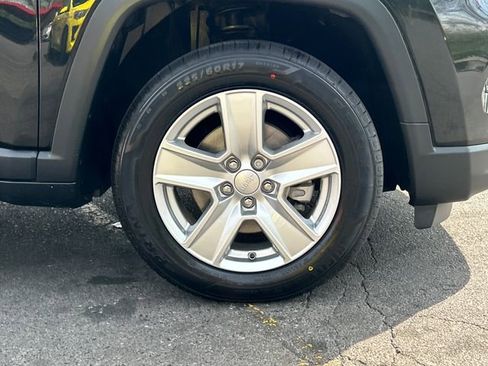 Used 2022 Jeep Compass Latitude w/ Convenience Group image 28