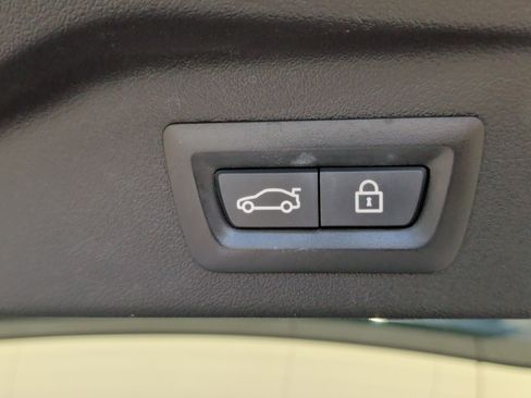 Used 2020 BMW X7 xDrive40i w/ Premium Package image 35