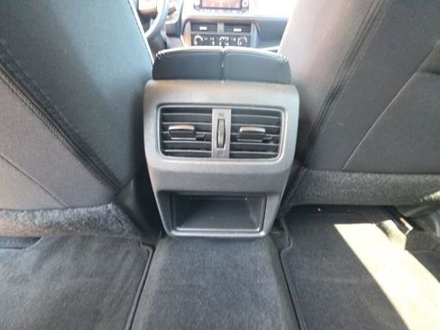 Used 2023 Nissan Rogue S image 24