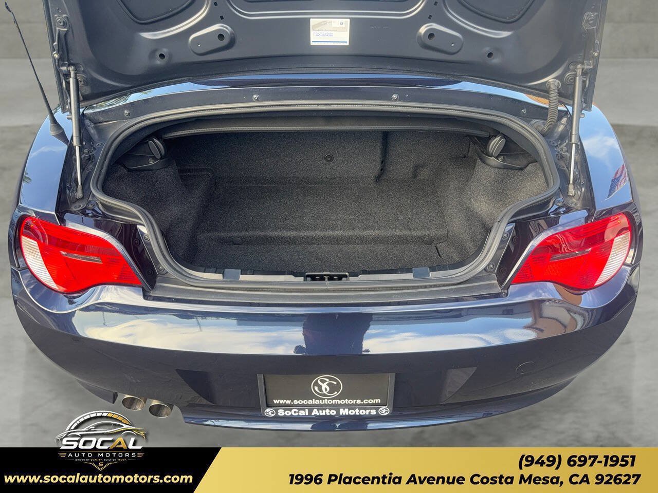 Used 2006 BMW Z4 3.0i RWD image 25