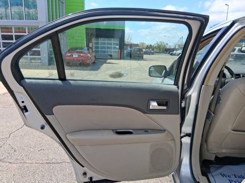 Used 2012 Ford Fusion SEL image 13