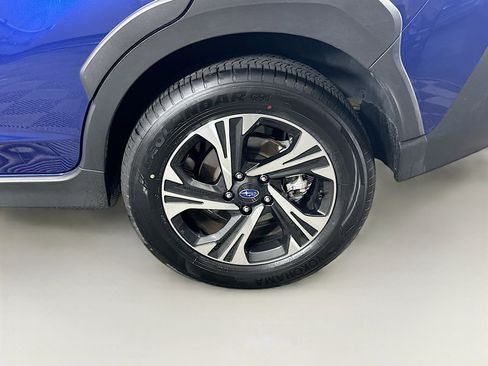 Used 2024 Subaru Crosstrek 2.0i Premium image 11