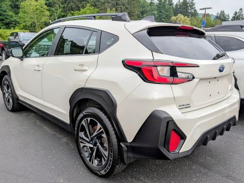 Used 2024 Subaru Crosstrek 2.0i Premium AWD/4WD image 4