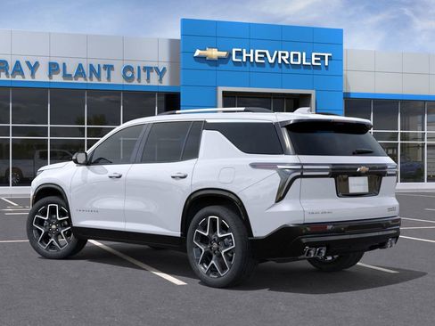 New 2026 Chevrolet Traverse High Country image 3