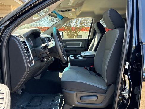 Used 2024 RAM 1500 Classic SLT AWD/4WD image 10