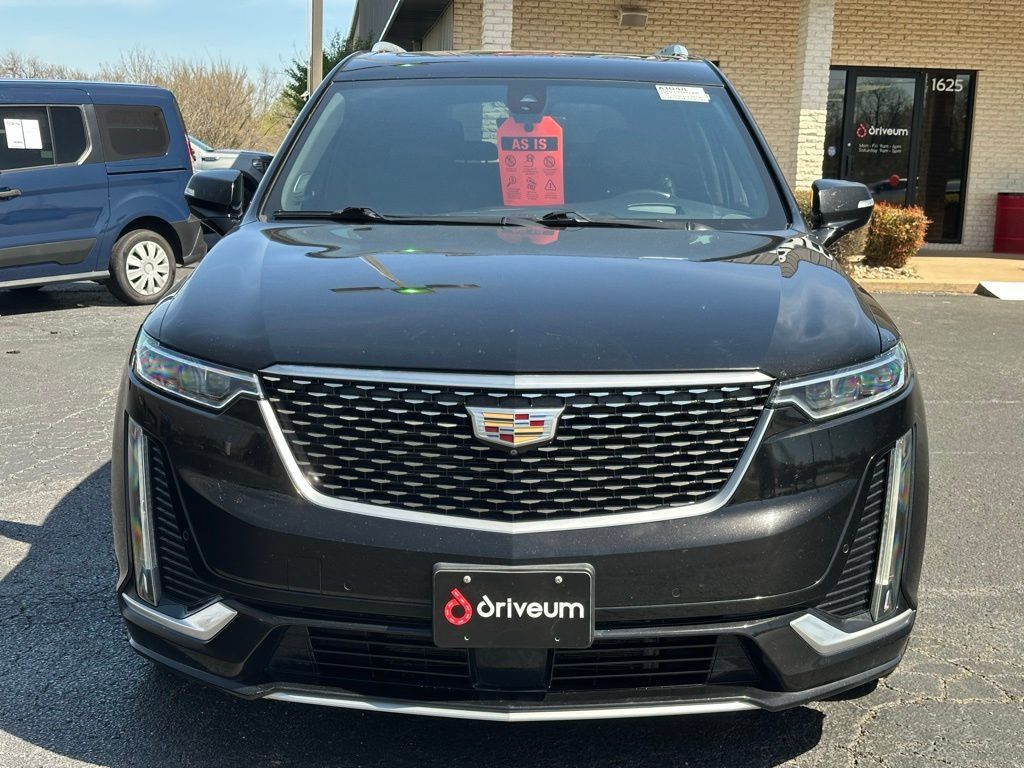 Used 2020 Cadillac XT6 Premium Luxury AWD/4WD image 2