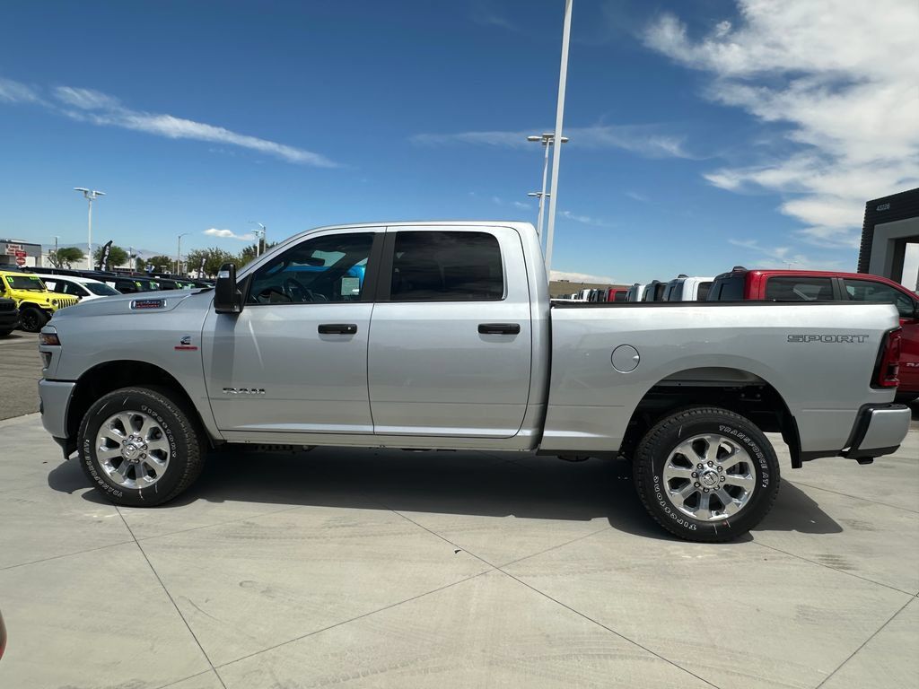 New 2026 RAM 2500 Big Horn AWD/4WD image 3