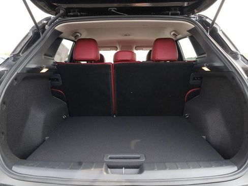 New 2025 Nissan Kicks SR image 7