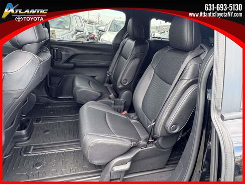 New 2026 Toyota Sienna XLE Woodland Edition image 10