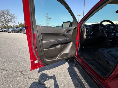 Used 2021 GMC Canyon AT4 w/ Driver Alert Package AWD/4WD image 20