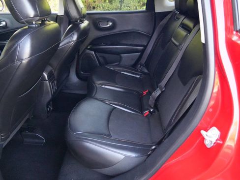 Used 2019 Jeep Compass Latitude image 21