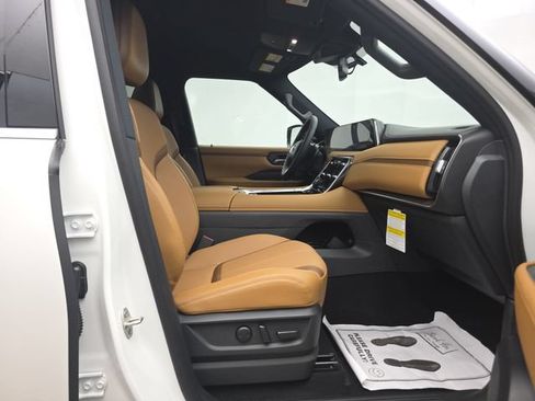New 2026 Nissan Armada SL w/ Captain's Chari Seat Package AWD/4WD image 17