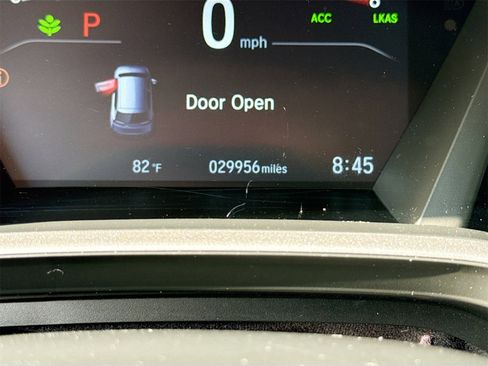 Used 2022 Honda CR-V Touring image 12