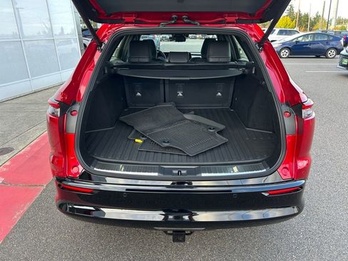 New 2025 Toyota Crown Signia Limited w/ Advanced Technology Package image 24