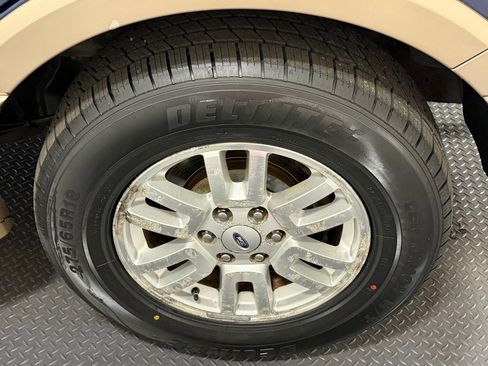 Used 2012 Ford Expedition XLT AWD/4WD image 20