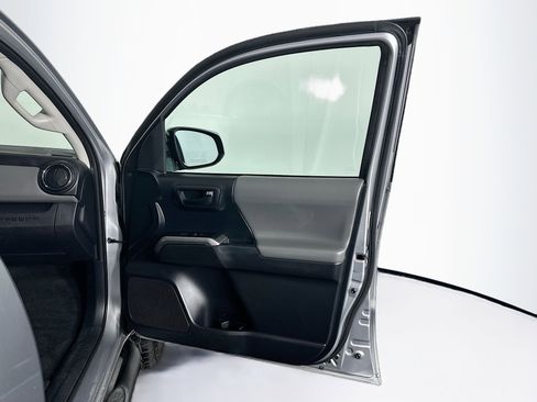 Used 2021 Toyota Tacoma SR5 image 30