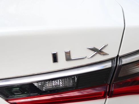 Used 2020 Acura ILX FWD image 33