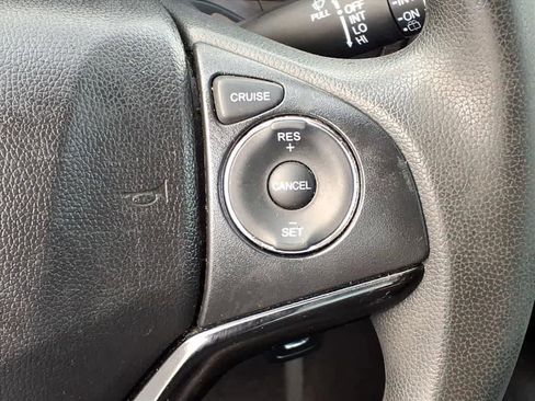 Used 2021 Honda HR-V LX image 19