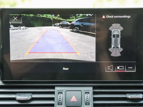 Used 2022 Audi Q5 2.0T Premium image 22