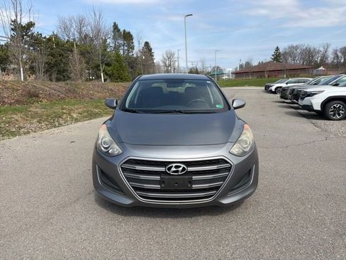 Used 2016 Hyundai Elantra GT image 2
