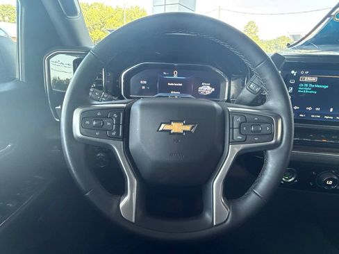 Used 2024 Chevrolet Silverado 1500 LT AWD/4WD image 25