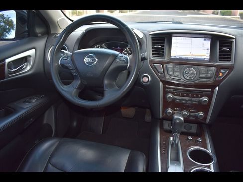 Used 2016 Nissan Pathfinder Platinum w/ Cargo Package FWD image 33
