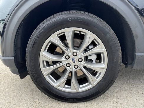 Certified 2023 Ford Explorer Limited image 13