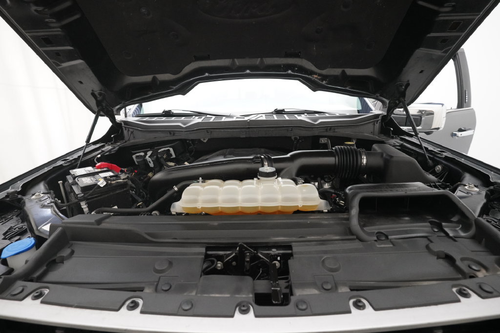 Used 2021 Ford F150 Lariat AWD/4WD image 3