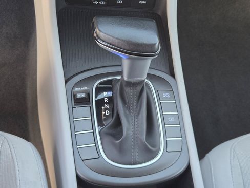 Used 2024 Hyundai Kona SEL FWD image 13