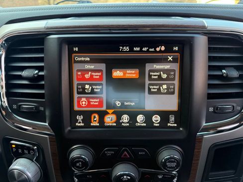 Used 2014 RAM 1500 Laramie w/ Convenience Group image 24