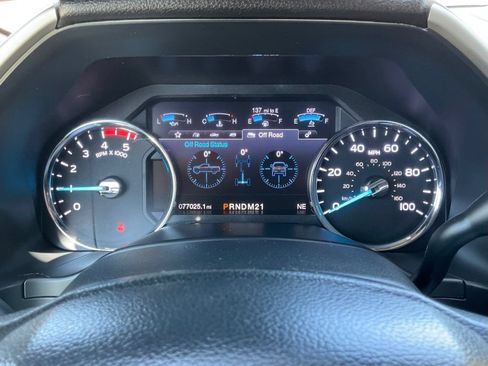 Used 2019 Ford F350 Lariat w/ Lariat Value Package AWD/4WD image 44