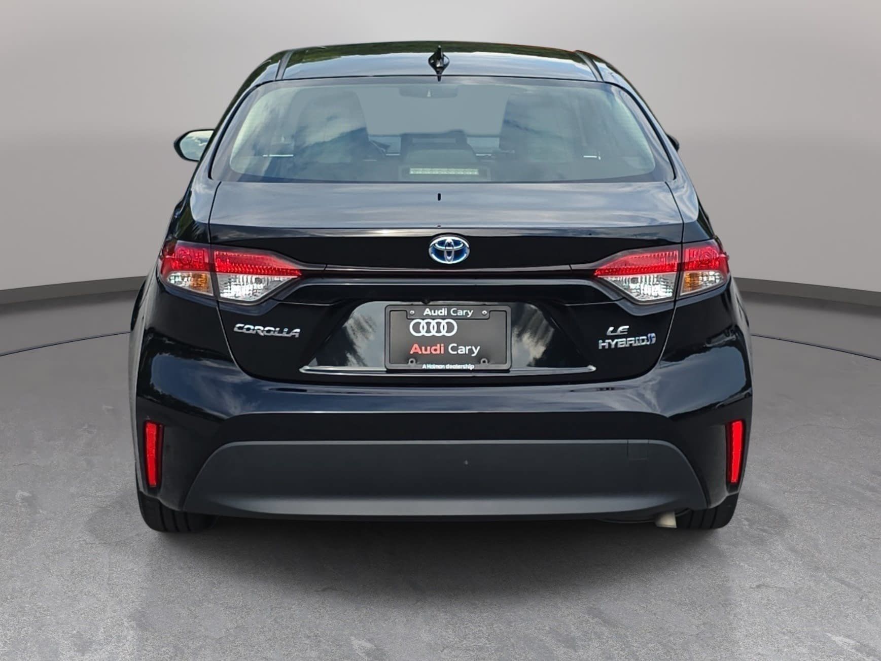 Used 2023 Toyota Corolla LE FWD image 6