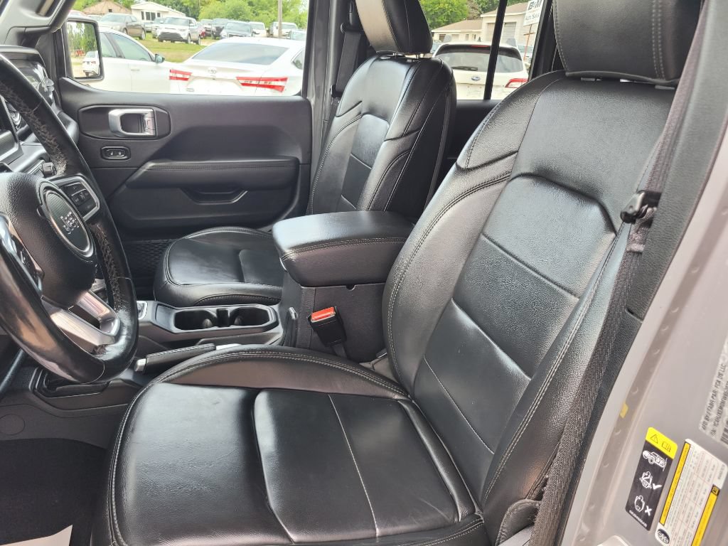 Used 2021 Jeep Wrangler Unlimited Sahara AWD/4WD image 20