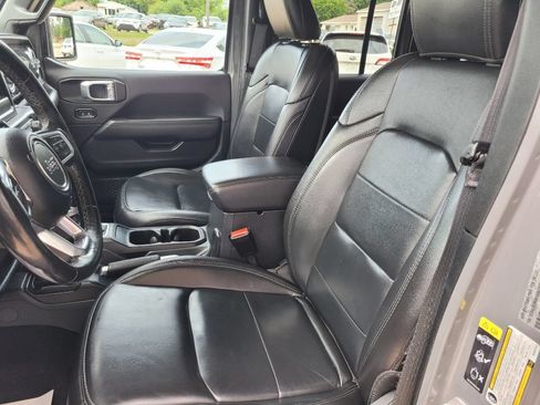 Used 2021 Jeep Wrangler Unlimited Sahara AWD/4WD image 20